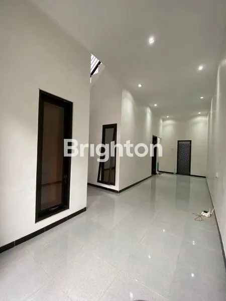image RUMAH BARU MODERN 2 LT SIAP HUNI LOKASI STRATEGIS DI SUKUN KOTA MALANG DEKAT UNIV KANJURUHAN (3)