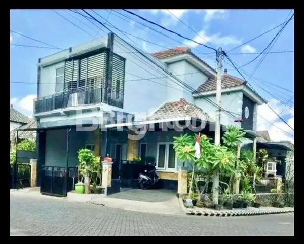image RUMAH MEWAH 2 LT HOOK SEMI FURNISHED  DESIGN TROPICAL MODERN LUAS DAN ASRI DI AREA SUHAT KOTA MALANG (1)