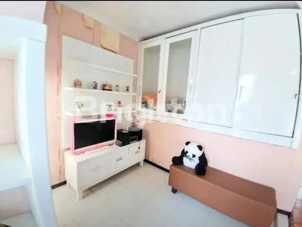 image RUMAH MEWAH 2 LT HOOK SEMI FURNISHED  DESIGN TROPICAL MODERN LUAS DAN ASRI DI AREA SUHAT KOTA MALANG (3)