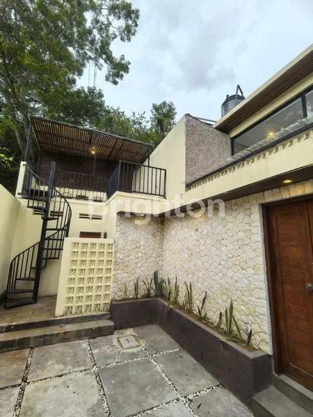 image VILLA NUSA DUA LUAS 169M² 3 KAMAR (1)