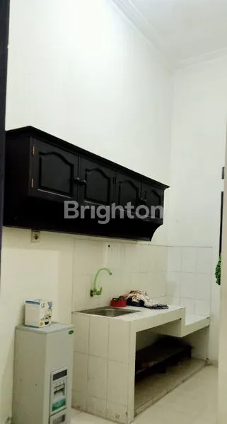 image RUMAH SULFAT JARANG ADA SATPAM 24 JAM FULL FURNISHED  (5)