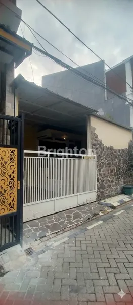 image RUMAH SULFAT JARANG ADA SATPAM 24 JAM FULL FURNISHED  (1)