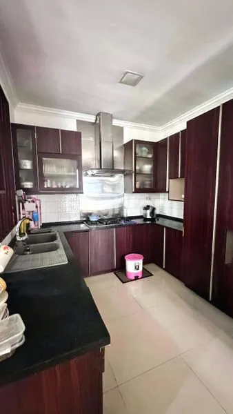 image RUMAH CANTIK BSD, 3KT FULL FURNISH, LT 166M² (3)