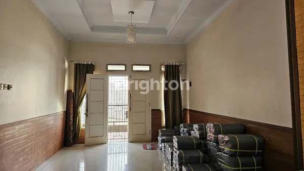 image RUMAH MEWAH 164 M², 5 KT, HOOK & AKSES EMAS (1)