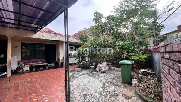 image DIJUAL RUMAH BESAR & STRATEGIS – KEMANGGISAN, JAKARTA BARAT | COCOK UNTUK KOST, CAFÉ, ATAU INVESTASI JANGKA PANJANG (3)
