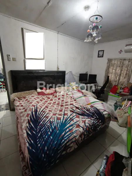 image BEST DEAL! RUMAH 1 LANTAI SEMI FURNISHED DI NATA ENDAH, NATA KUSUMA – SIAP HUNI (2)