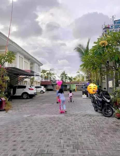 image RUMAH 2 LANTAI SEMI-FURNISH DI CLUSTER MAHENDRADATA (2)