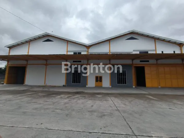 GUDANG STRATEGIS SIAP PAKAI 2.430M² DI JL. SM. AMIN, DEKAT TERMINAL AKAP