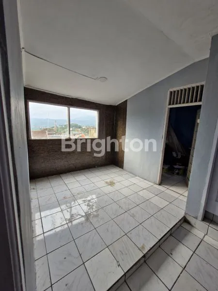 image RUMAH STRATEGIS DEKAT STASIUN WHOOSH, LT 100M² (1)