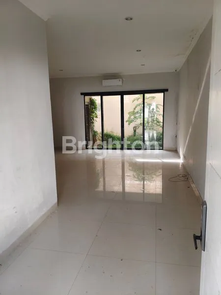 image RUMAH MEWAH SIAP HUNI DI WATERFRONT CITY,TANJUNG BUNGA (2)