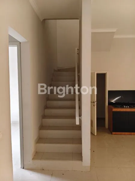 image RUMAH MEWAH SIAP HUNI DI WATERFRONT CITY,TANJUNG BUNGA (8)