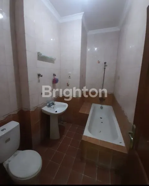 image RUMAH BESAR KOKOH DI VILLA BOGOR INDAH 2 (8)