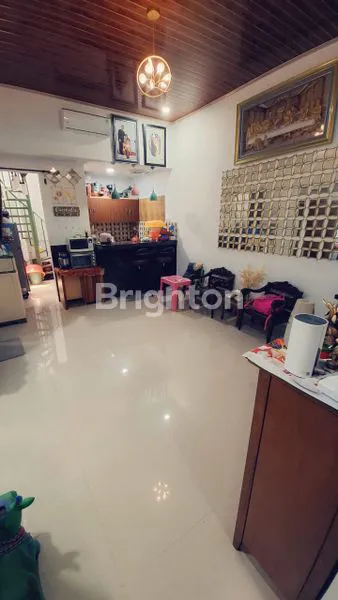 image RUMAH SIAP HUNI DI KOMPLEK MAHKOTA MAS CIKOKOL TANGERANG  (2)