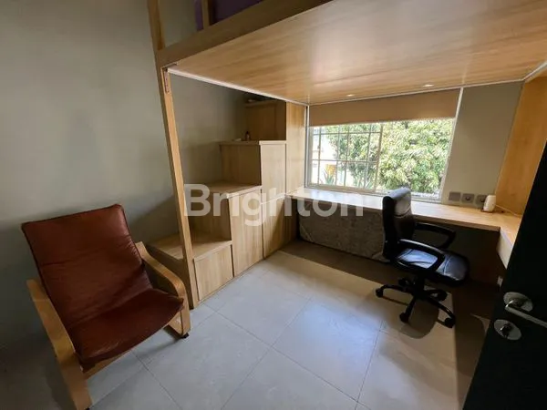 image RUMAH MODERN TOWNHOUSE SIAP HUNI LIPPO KARAWACI (4)