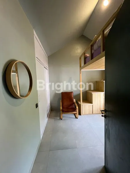 image RUMAH MODERN TOWNHOUSE SIAP HUNI LIPPO KARAWACI (3)