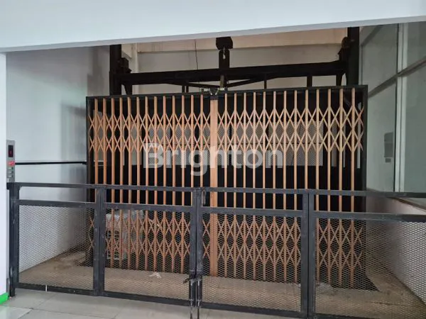 image DISEWAKAN RUKO 4 LANTAI STRATEGIS TENGAH KOTA SURABAYA TIMUR (7)