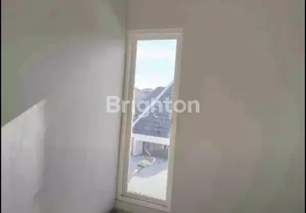 image RUMAH 2 LANTAI BARU  GRESS DAN SIAP HUNI DI MEDOKAN AYU RUNGKUT DEKAT KAMPUS UPN, PURIMAS, RUNGKUT INDUSTRI DAN DEKAT AKSES TOL RUNGKUT JUANDA (6)