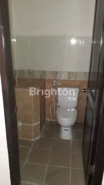 image RUMAH DI LINGKUNGAN NYAMAN STRATEGIS DEKAT KOTA & EXIT TOLL ISTANA MENTARI (2)