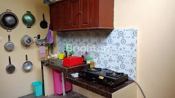image RUMAH KOST 2 LANTAI  PLUS ISINYA MURAH GUNUNGPATI SEMARANG  (5)