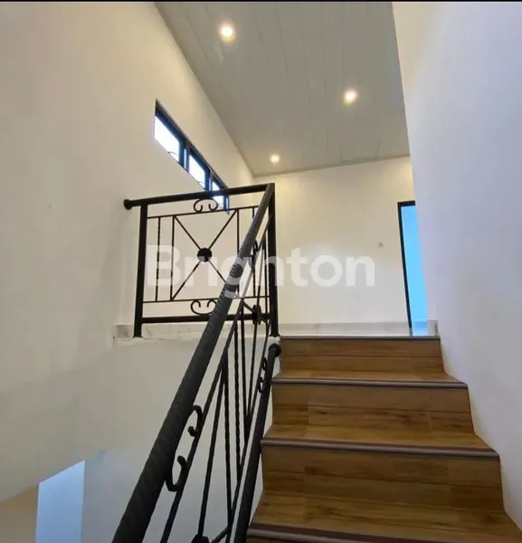 image DIJUAL RUMAH DI CILEDUG (6)