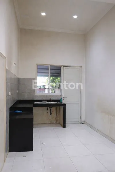 image RUMAH 1 LANTAI • TANAH LUAS 175 M² (10 X 17,5) • SUNTER AGUNG PERMAI (8)