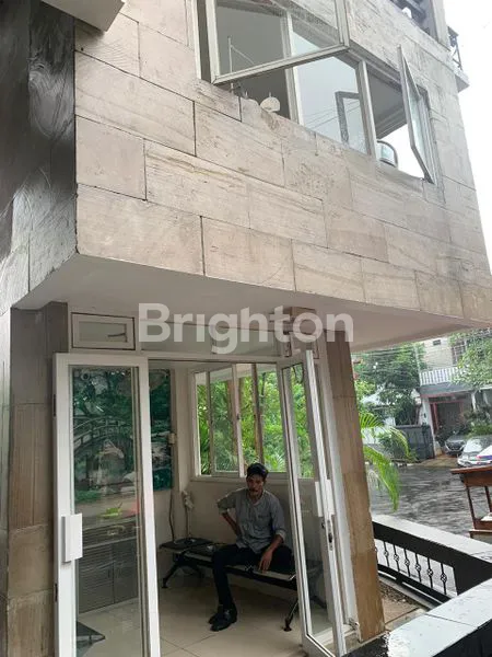 image HUNIAN STRATEGIS BINTARO SEKTOR 9, 5 KT DEKAT TOL (1)