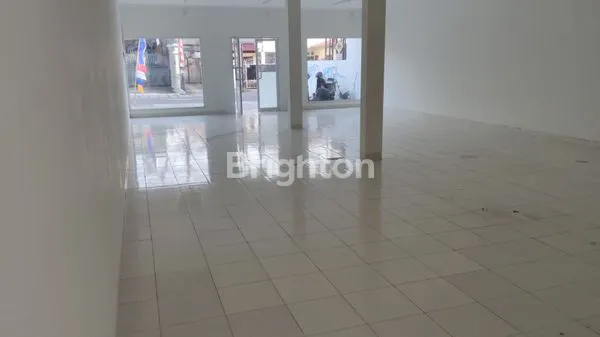 image RUKO LUAS 200M², LOKASI STRATEGIS UNTUK BISNIS PASTI CUAN (1)