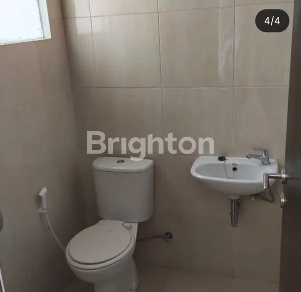 image RUMAH 2 LANTAI SIAP HUNI DI MUTIARA CITY KOTA SIDOARJO DENGAN AKSES MUDAH DAN STRATEGIS  (3)