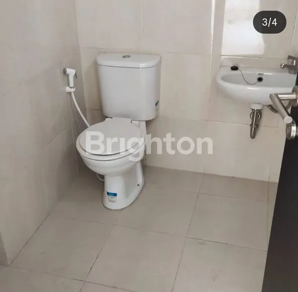 image RUMAH 2 LANTAI SIAP HUNI DI MUTIARA CITY KOTA SIDOARJO DENGAN AKSES MUDAH DAN STRATEGIS  (4)