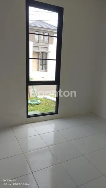 image RUMAH 2 KT DI CLUSTER VARENNA, CITRA RAYA (7)