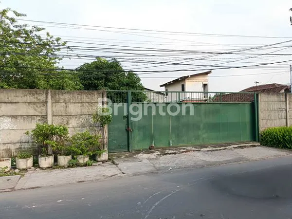 image GUDANG DENGAN LAHAN PARKIR LUAS PLUS KANTOR DI SIWALANKERTO DEKAT RUNGKUT INDUSTRI KOTA SURABAYA  (5)