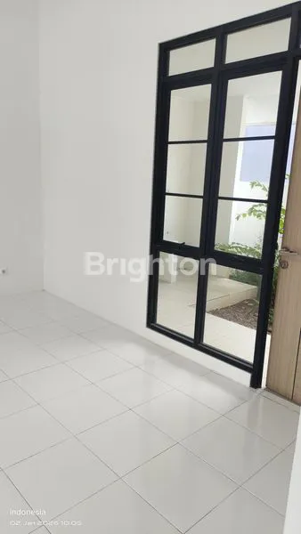 image RUMAH CANTIK DI CLUSTER VARENNA CITRA RAYA (2)