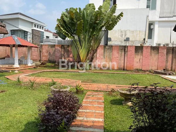 image RUMAH POJOK PRESTISIUS, LAHAN BESAR 1006M² DI KEMANG (8)