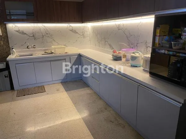 image RUMAH POJOK PRESTISIUS, LAHAN BESAR 1006M² DI KEMANG (7)