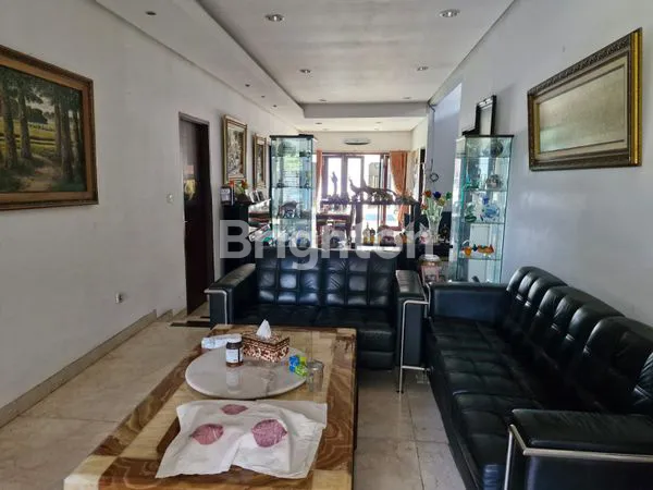 image RUMAH MEWAH DENGAN INDOOR SWIMMING POOL  (7)