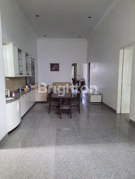 image RUMAH MEWAH LT 372M² DI BABATAN PANTAI, SURABAYA TIMUR (3)