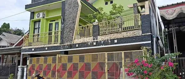 image RUMAH MEWAH TINGKAT 2 DEKAT RUMAH SAKIT QUROTTA AYUN (1)