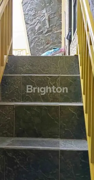 image RUMAH MEWAH TINGKAT 2 DEKAT RUMAH SAKIT QUROTTA AYUN (2)