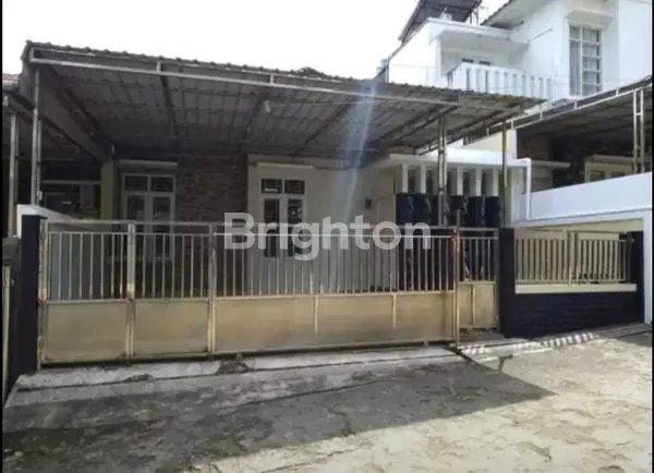 image RUMAH MEWAH TINGKAT 2 STRATEGIS DI TENGAH KOTA DEKAT INDO GROSIR (1)
