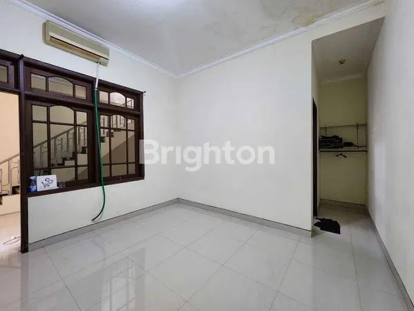 image RUMAH STRATEGIS DEKAT UNAIR, 2 LANTAI, GARASI MOBIL (6)