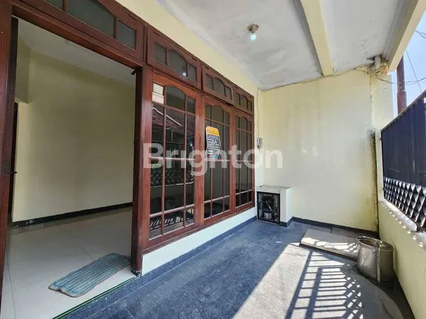 image RUMAH STRATEGIS DEKAT UNAIR, 2 LANTAI, GARASI MOBIL (2)