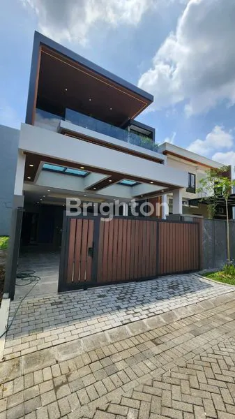 image RUMAH BARU MODERN MINIMALIS DENGAN PRIVATE LIFT WOODLAND CITRALAND  (1)