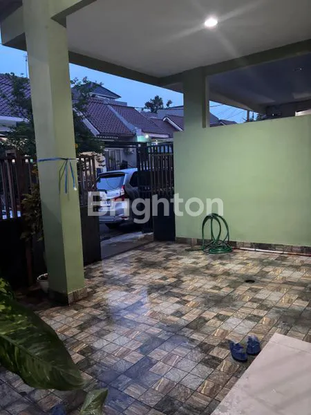 image RUMAH MEWAH 2 LANTAI, 4 KAMAR DI MELATI MAS (1)