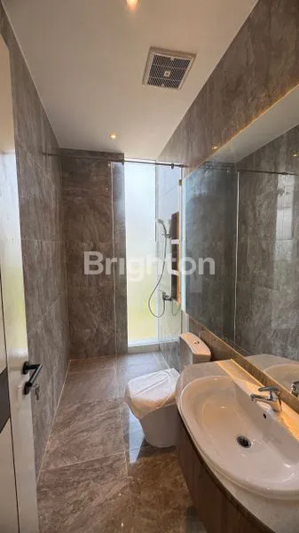 image DIJUAL RUMAH MEWAH MINIMALIS MODERN – CITRALAND WOODLAND (2)