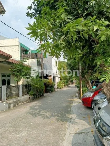image RUMAH PREMIUM SIAP PAKAI DI PEKAYON JAYA  - BEKAS SELATAN (7)