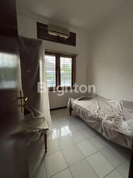 image RUMAH LUAS 2 LANTAI, DEKAT EXIT TOL (5)