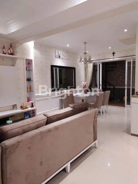 image RUMAH BAGUS DI CASA JARDIN DAAN MOGOT JAKARTA BARAT (1)