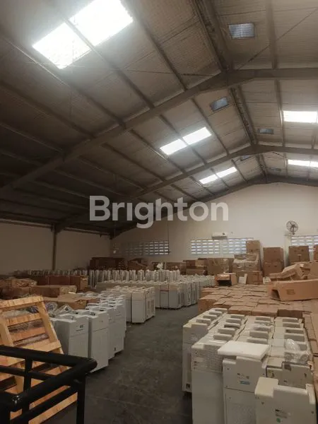 image KOMPLEK PERGUDANGAN SIAP PAKAI, DEKAT DAAN MOGOT (2)