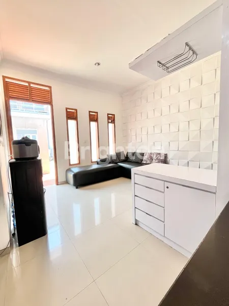 image VILLA 2 LANTAI DIJUAL FULL FURNISHED DI KUSUMA PESANGGRAHAN KOTA BATU (2)