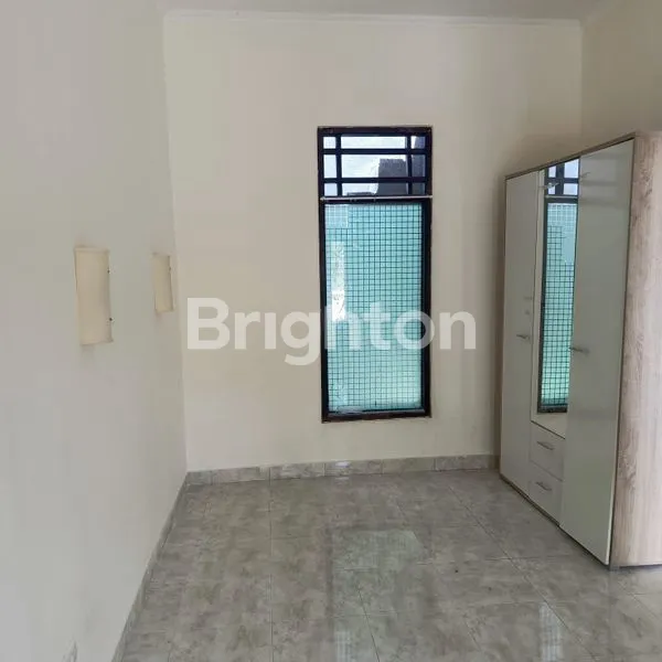 image HUNIAN NYAMAN, BARU DICAT, ADA AC DEKAT PANTAI DI UNGASAN (8)